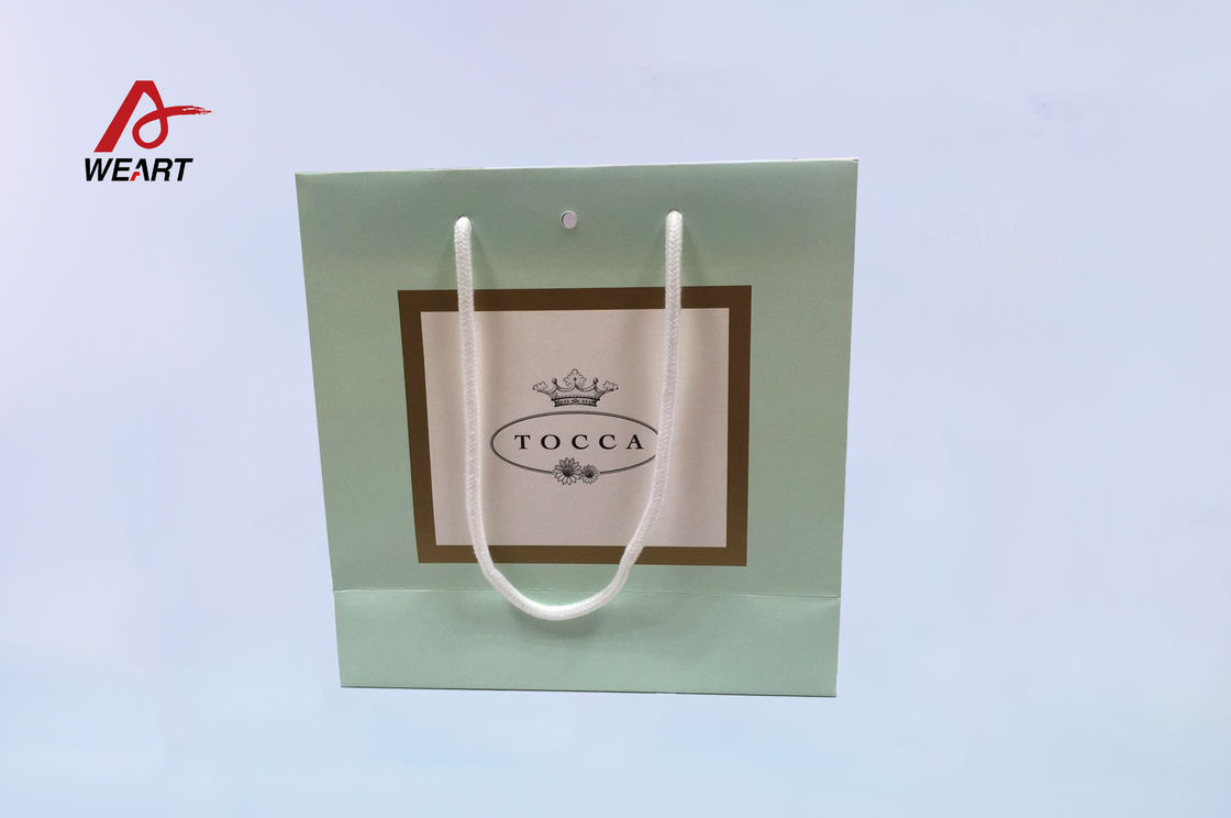Green Economy White Kraft Gift Bags Custom Printing 35 X 11 X 35 Cm Size